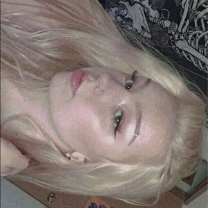 Meet your Posher, Cami